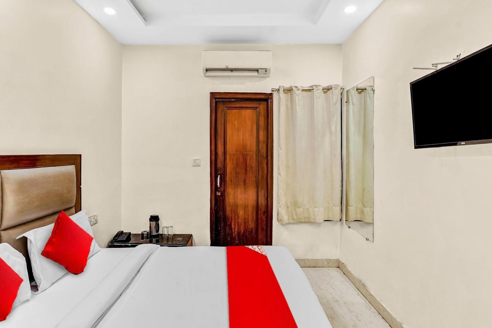 Hotel O Delhi Empire New Delhi Exterior photo
