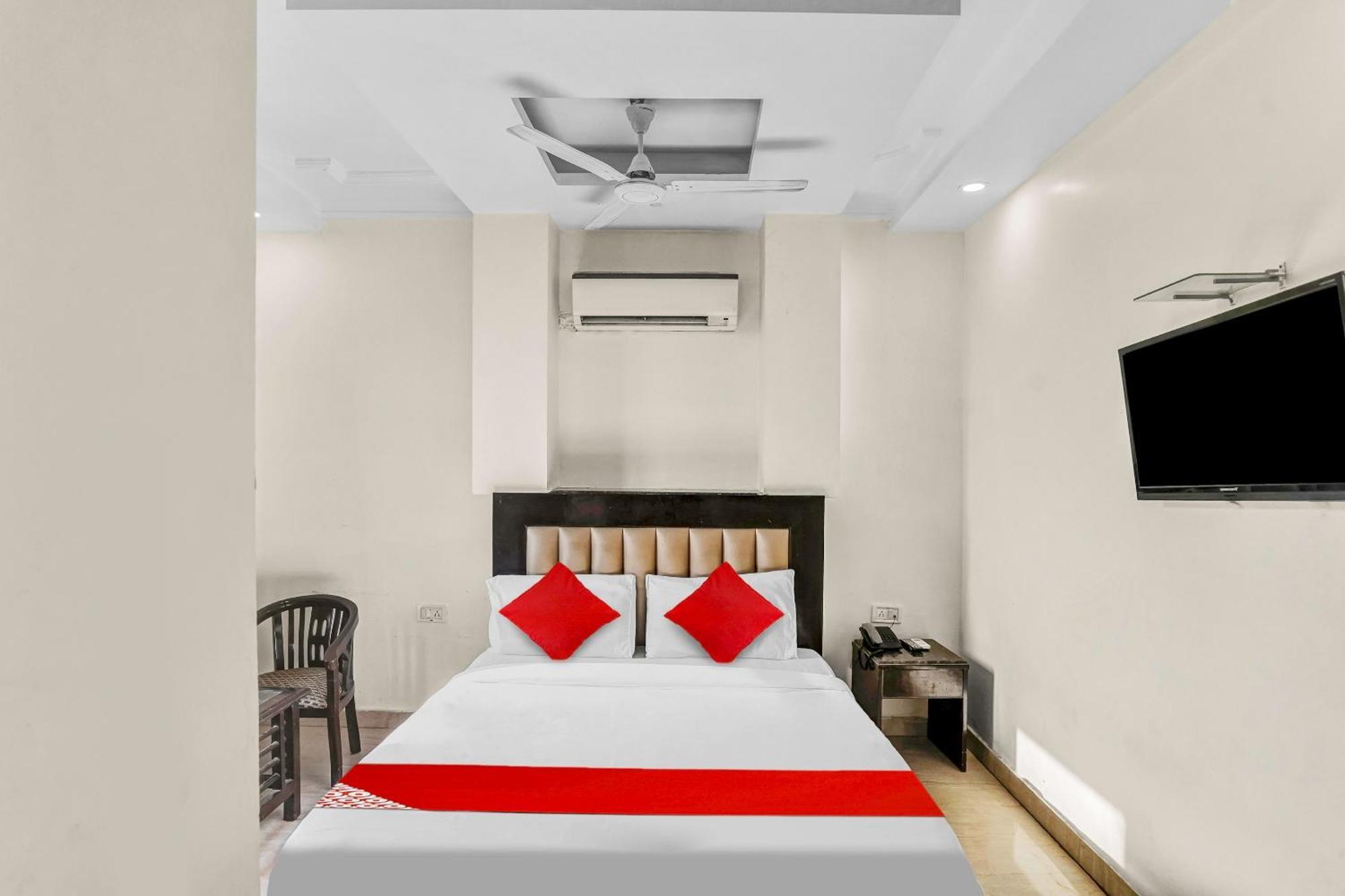 Hotel O Delhi Empire New Delhi Exterior photo