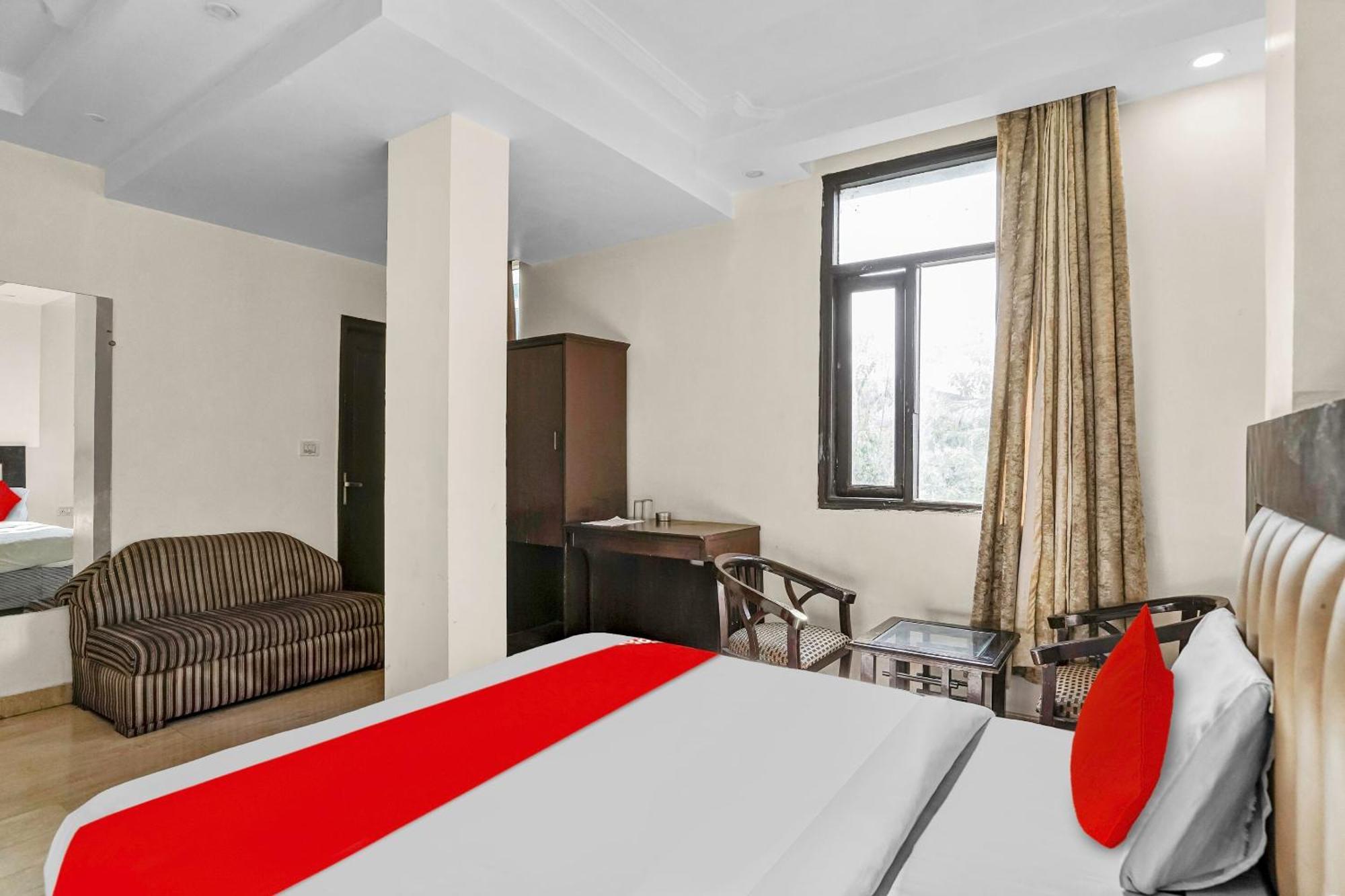Hotel O Delhi Empire New Delhi Exterior photo